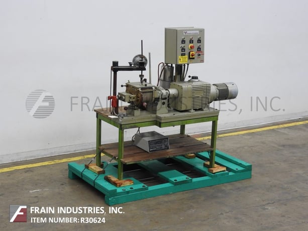 .75 gallon Werner & Pfleider, jacketed, 316 Stainless Steel, double arm, sigma blade mixer, 3 HP, hand tilt - Image 5