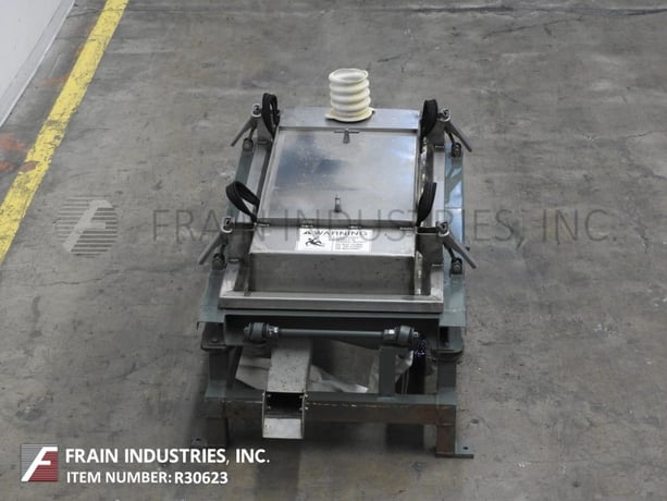 17" x 32" Rotex #111PS-SSSL, Stainless Steel, single deck vibratory sifter separator, cover with quick - Image 3