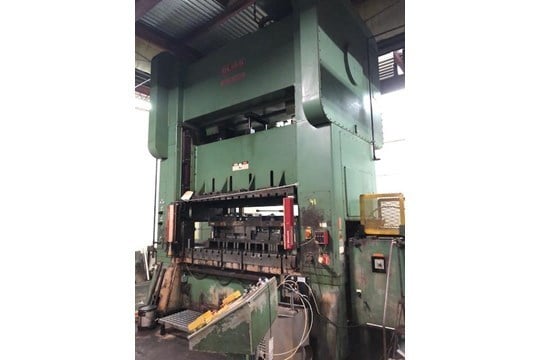 300 Ton, Bliss #SC2-300-96-54, straight side double crank, 10" stroke, 40" Shut Height, 12" adj, 96" x54"bed - Image 2