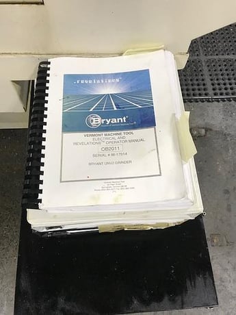 Bryant #LL2U-MS, CNC ID grinder, 10" swing, 9.843" long travel, 5.906" cross travel, 2009 - Image 4