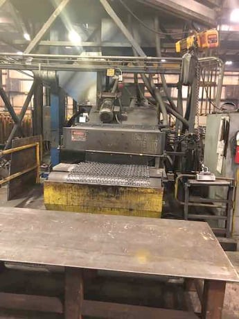 Wheelabrator #MaxMesh 48 pass thru shot blast system w/dust collection system, 48" W belt, 2007 - Image 4
