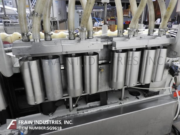 Cozzoli #LF1640, continuous motion, 16 head in-line piston filler, rated from 16-300 containers per minute - Image 2