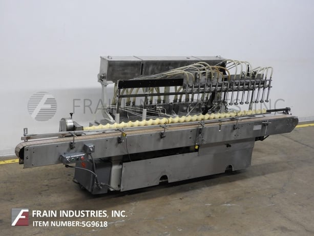 Cozzoli #LF1640, continuous motion, 16 head in-line piston filler, rated from 16-300 containers per minute - Image 5