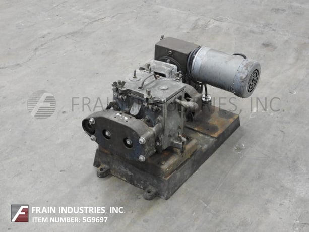 Baker / Confectionary Mixer, 304 Stainless Steel, double arm, sigma blade mixer, bolt down cover, 1 -1/2 HP - Image 4