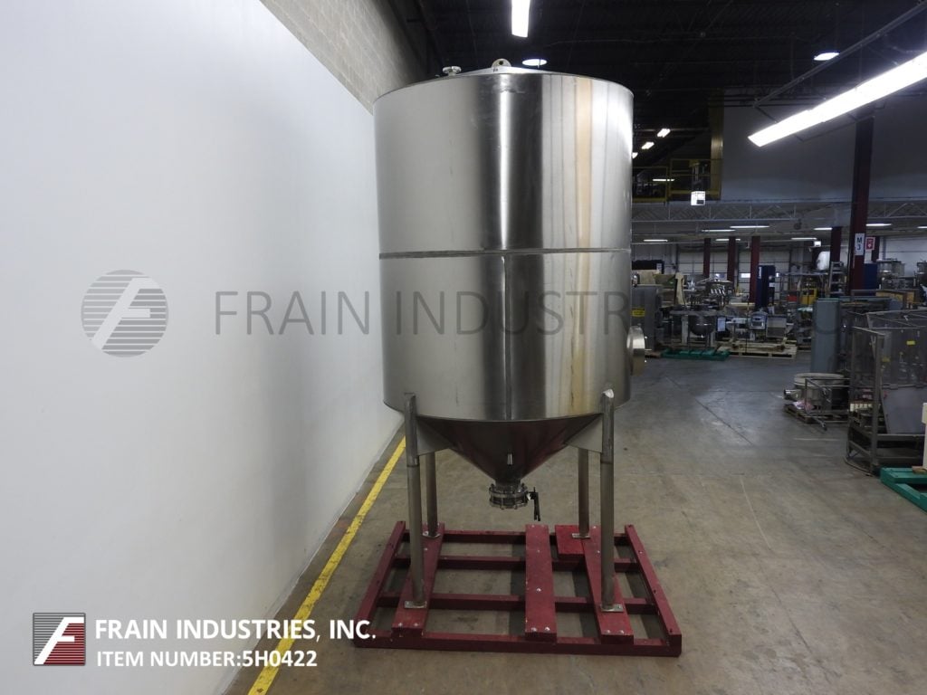 2200 gallon Cherry Burrell, 304 Stainless Steel, single wall tank, 80" diameter x 96" straight wall, dome - Image 3