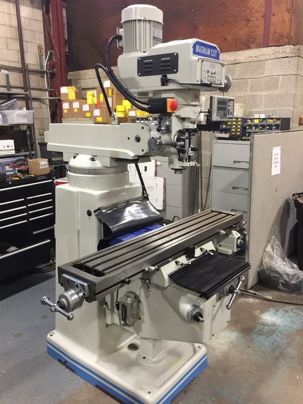 Magnum-Cut #3VS, vertical milling machine, 10" x54" table, 3 HP, one shot lube, new - Image 5