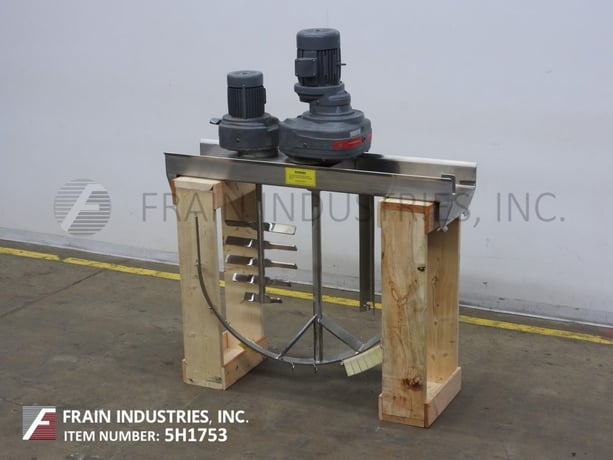 350 gallon Hamilton, double motion, bridge mounted kettle agitation, 3 HP scrape agitator, 2 HP christmas - Image 1