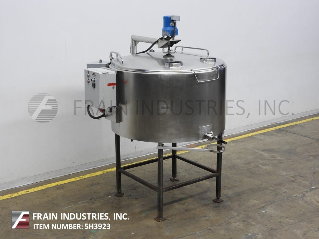300 gallon Low pressure jacketed mix tank, 15 psi, 55" diameter x 30" straight wall, flip top cover, center - Image 1
