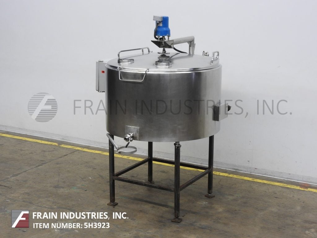 300 gallon Low pressure jacketed mix tank, 15 psi, 55" diameter x 30" straight wall, flip top cover, center - Image 5