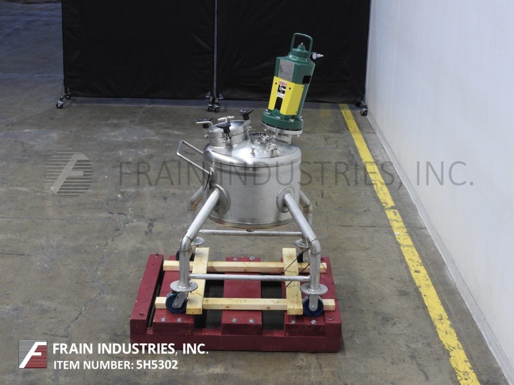 26.4 gallon Lee, 100 liter capacity, 316S/S, internal pressure reaction tank, 15 psi, 23" dia. x 18" deep - Image 3