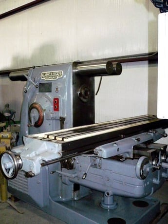 Kearney & Trecker #4CK, horizontal milling machine, 18" x90" table, 25 HP, vertical head, coolant - Image 5