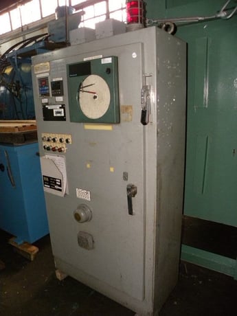 48" width x 48" D x 24" H, Surface Combustion, 2 bar, electric, 2400°F., front load - Image 3