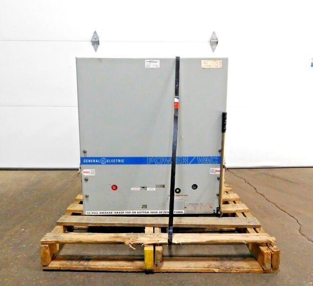 1200 Amps, General Electric, VB-7.2-500-3, Power Vac Circuit Breaker, 8.25 Kv, 125 VDC - Image 1