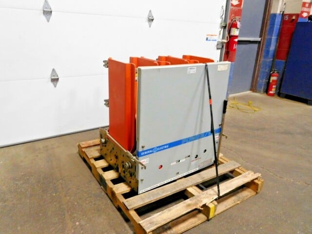 1200 Amps, General Electric, VB-7.2-500-3, Power Vac Circuit Breaker, 8.25 Kv, 125 VDC - Image 2