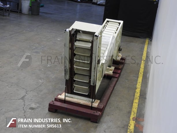 Universal Industrial, Z style bucket elevator, 5" L x 11-3/4" W x 2-3/4" D white plastic product buckets - Image 4