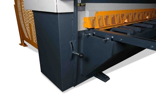 1/4" x 10' Haco #TS-3006, hydraulic shear, 40" sq. arm, 40" prog. Back Gauge, SP9 NC Control, 18 holddowns - Image 4