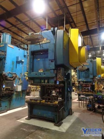 200 Ton, Niagara #S2G-200-60-30, double crank gap frame press, 10" stroke, 24" Shut Height, air clutch, #68195 - Image 2