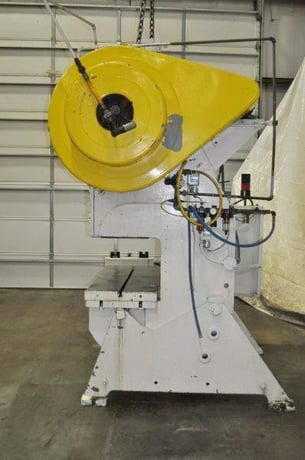 60 Ton, Johnson #G2-60-56-22, OBI press, 4" stroke, 15" Shut Height, 56" x22" bed, 100 SPM, 5 HP, 1965 - Image 2