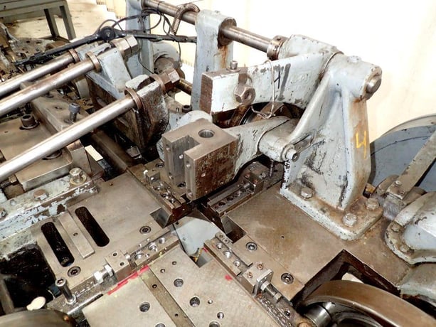 Nilson #S3F, 4-slide, with solid cams, mechanical clutch, 3/16" wire diameter, 2" strip width, 32-130 SPM - Image 3