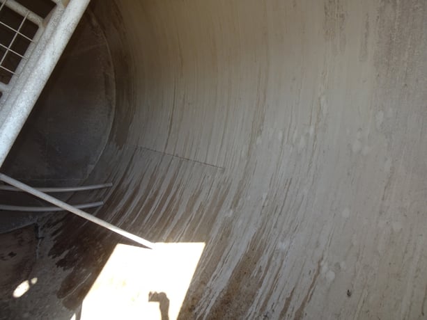 Mild Steel Silo, 1750 cu.ft., 12' x 15', cone bottom, dust collector, 12" flange bottom center discharge - Image 10