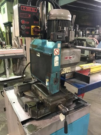 4-1/2" KMT, semi-auto, 6' Tiger stop, extra blades, manual clamp, coolant tray, 2006, #10571 - Image 2