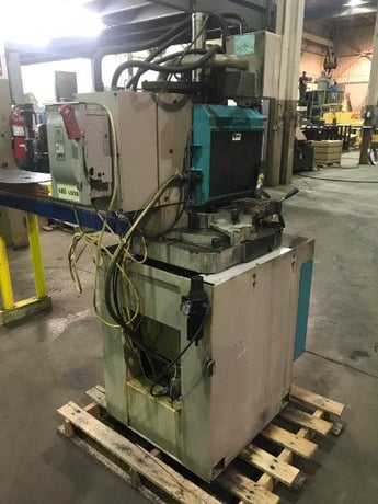 4-1/2" KMT, semi-auto, 6' Tiger stop, extra blades, manual clamp, coolant tray, 2006, #10571 - Image 7