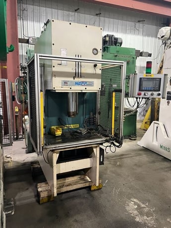75 Ton, Neff #DF75-15M, C-frame hydraulic press, 10" stroke, 24" daylight, 10" throat, 31" x 23" bed, 15 HP - Image 1