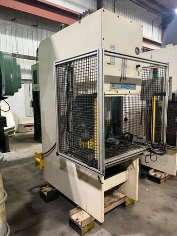 75 Ton, Neff #DF75-15M, C-frame hydraulic press, 10" stroke, 24" daylight, 10" throat, 31" x 23" bed, 15 HP - Image 6