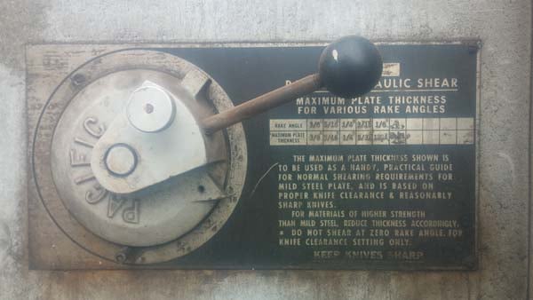 3/8" x 16' Pacific #300G16, 48" FOPBG, retractable Back Gauge, one shot lube, 18" throat, 1986 - Image 4