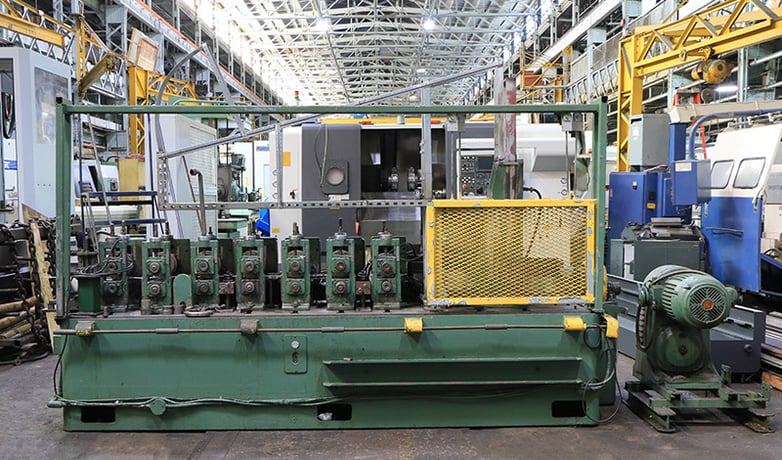 7 Stand, Yoder #M1.5, 12" width, 16"-20" ID, 4" stroke, 2" adj., rollforming line, air clutch, #156253 - Image 1