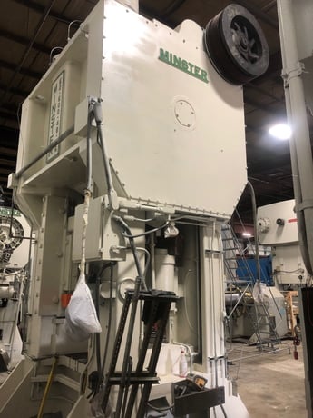 600 Ton, Minster #E2-600-48-36, straight side double crank press, 10" stroke, 26" Shut Height, 6" powered ram - Image 5