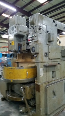 Fellows #36-6, gear shaper, 40" dia, 48" swing, 6" stroke, 3 DP, 17" throated riser, tooling - Image 2
