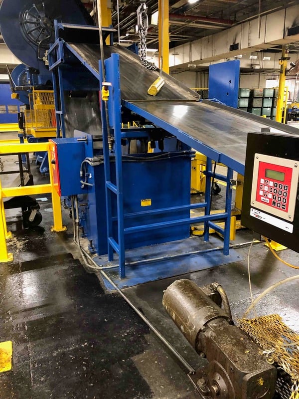250 Ton, USI Clearing #S2-250-84-54, 12" stroke, 30" Shut Height, 12" adj., 84" x54" bed, 36 SPM, 1984 - Image 9
