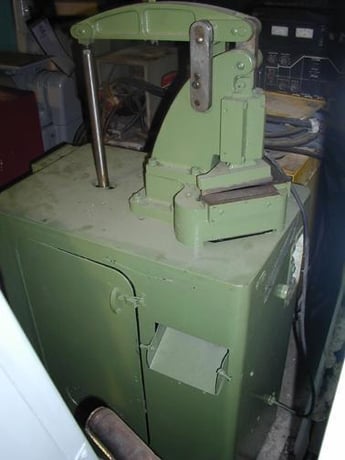 .064" x 6" x 6" DiAcro notcher, 90 degrees - Image 1