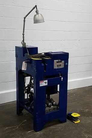 3/8" Torrington Vaill #61-23, air operated double stroke, 2 -hit vertical shuttle, foot switch - Image 1