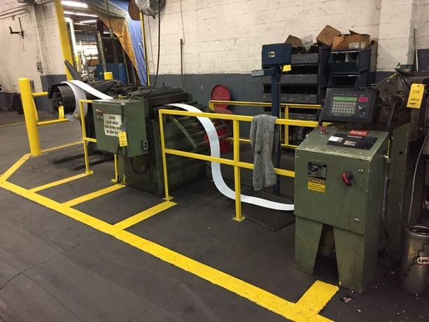 8000 lb. CWP / Rowe servo feed line, 15" W x .093", pilot release, entry/exit pinch rolls, cascade rolls - Image 9
