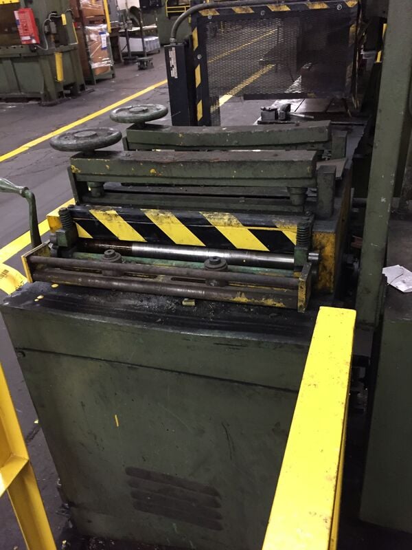 20" x .065" Rowe #R-20TC, 7-roll straightener, entry/exit pinch rolls, forward/reverse/jog, s/n 22416 - Image 2