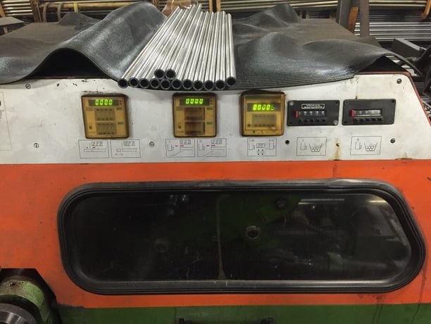 3.12" Bewo #BCH-90, 24" wide brush, bundle loader and deburr, Siemens Control, 3-1/4" outside dimension x - Image 1