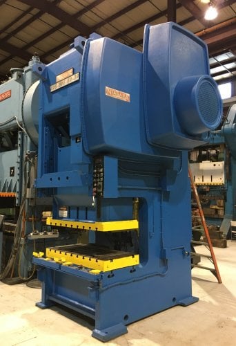 200 Ton, Niagara #SG2-200-60-30, 10" stroke, 24" Shut Height, 6" adj, 60" LR x 30" front back bed, air - Image 3