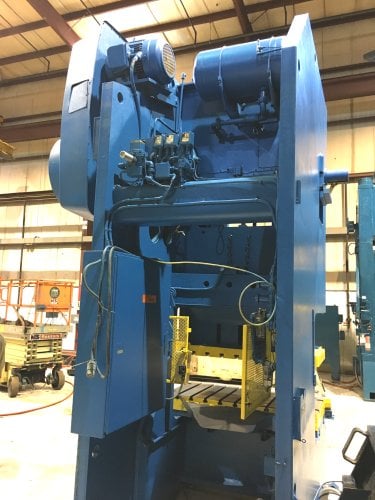 200 Ton, Niagara #SG2-200-60-30, 10" stroke, 24" Shut Height, 6" adj, 60" LR x 30" front back bed, air - Image 6