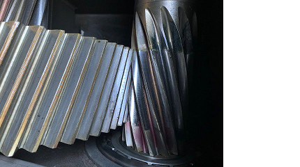 510 HP @ 1750 RPM, Falk #2160Y2, parallel reducer, 44.10:1 ratio, rebuilt - Image 5