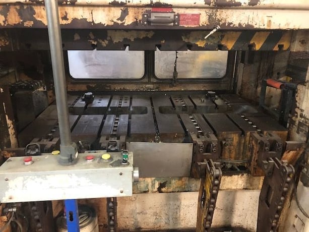 330 Ton, Aida #PMX-L2-300(1), straight side double crank press, Link drive, 5.9" stroke, 18.5" Shut Height - Image 7