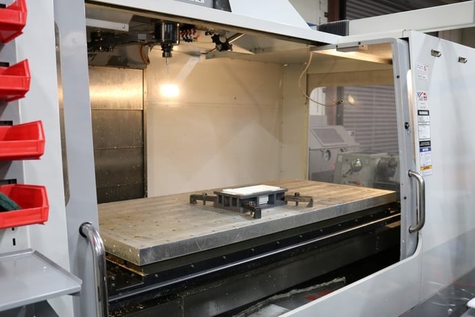 Haas #VF-6D/40, 15000 RPM spindle,coolant thru spindle,air blast, #40 taper, 24 side mount tool - Image 7