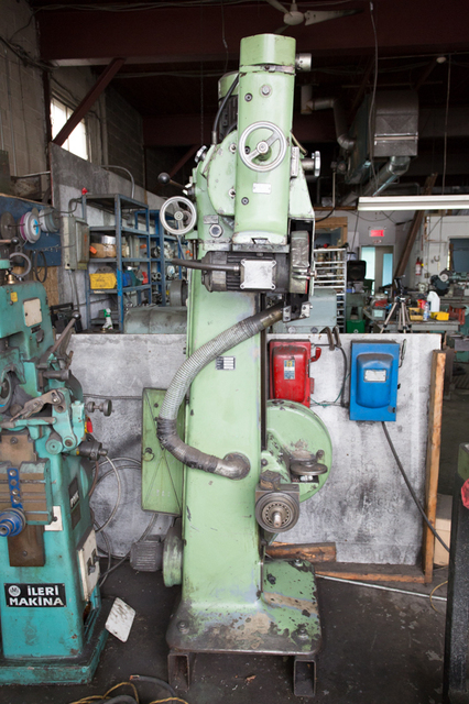 72" Wagner #LT cold saw sharpener up to 72" dia. capacity, gear driven - Image 1