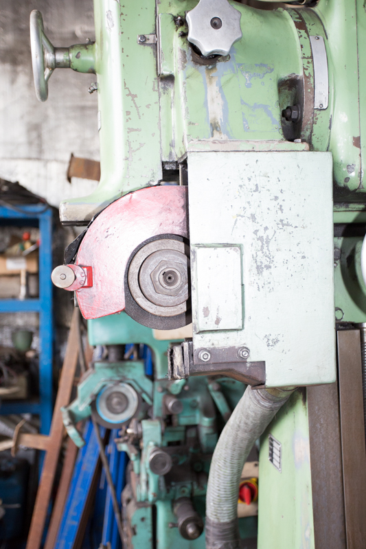 72" Wagner #LT cold saw sharpener up to 72" dia. capacity, gear driven - Image 2