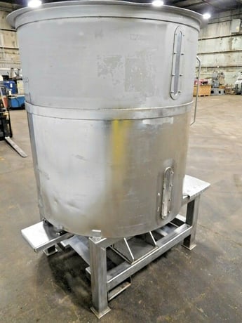 200 gallon Stainless Steel bottom agitated feeder tank, 44-1/2" inside diameter, 48" inside height, 6" - Image 4