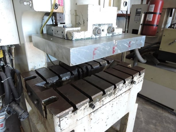 60 Ton, Bliss #CH60, hi-speed to 500 SPM, 2" stroke, air clutch & brake, 32" x21" bed, bolster plate - Image 4
