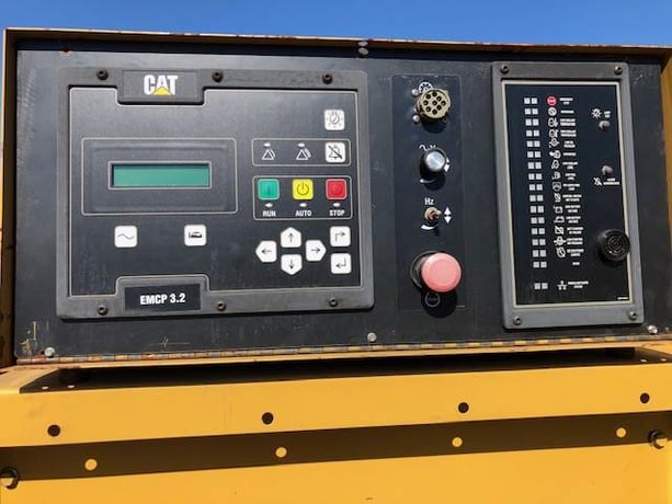 380 KW Caterpillar #3408, diesel generator set, 1000 hours, expanded tank & heat exchanger, 1988 - Image 6