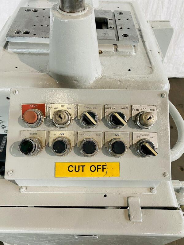 18 Ton, Tishken #CO-6-HWA, 2-post cut-off press, 2 stroke, 2" post diameter, 12" between posts, 5" cut width - Image 7