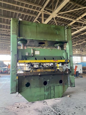 300 Ton, Pacific #300D10-60, hydraulic press, 18" stroke, 28" window, 123" x 60" bed, 40 HP, Allen Bradley - Image 1